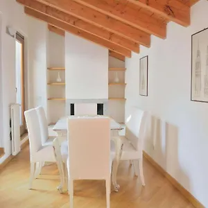  Apartamento Mansarda In Piazza Duomo